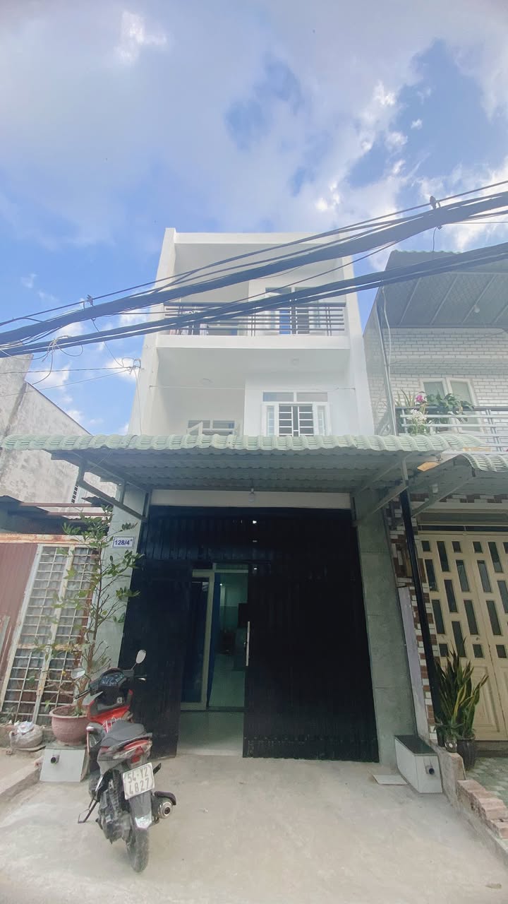 Nhà Bán Chính Chủ Mặt Tiền Hiệp Thành 45, Quận 12 - Sẵn Sàng Vào Ở Ngay!