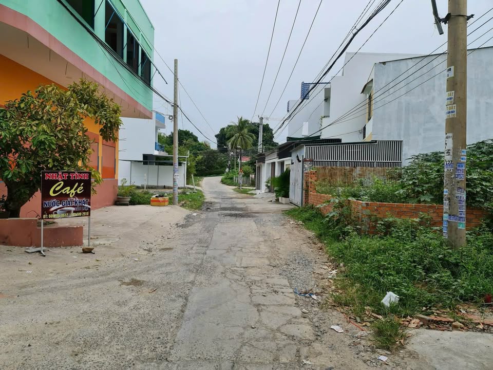 Đất đẹp 3 mặt tiền Vĩnh Hiệp - Nha Trang 178m² giá 3.3 tỷ - Đầu tư sinh lời ngay!