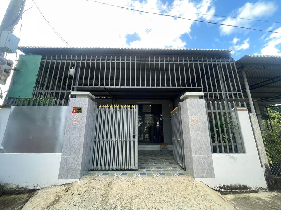 Nhà phố Vạn Ninh 179m² giá 1.8 tỷ - Sẵn sàng vào ở ngay!