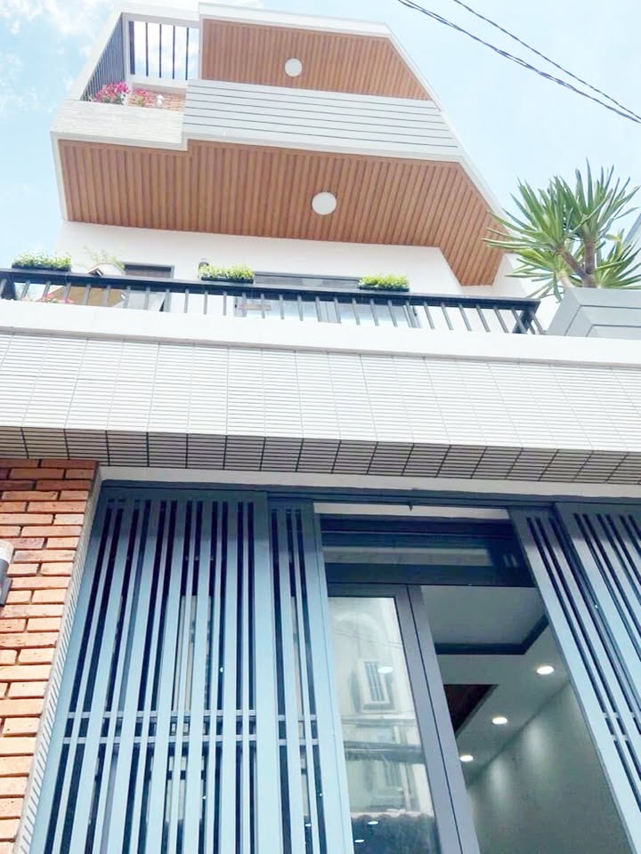 Nhà 3 tầng đường Âu Dương Lân, Q.8, 50m² giá 6 tỷ - Chính chủ cần bán gấp!