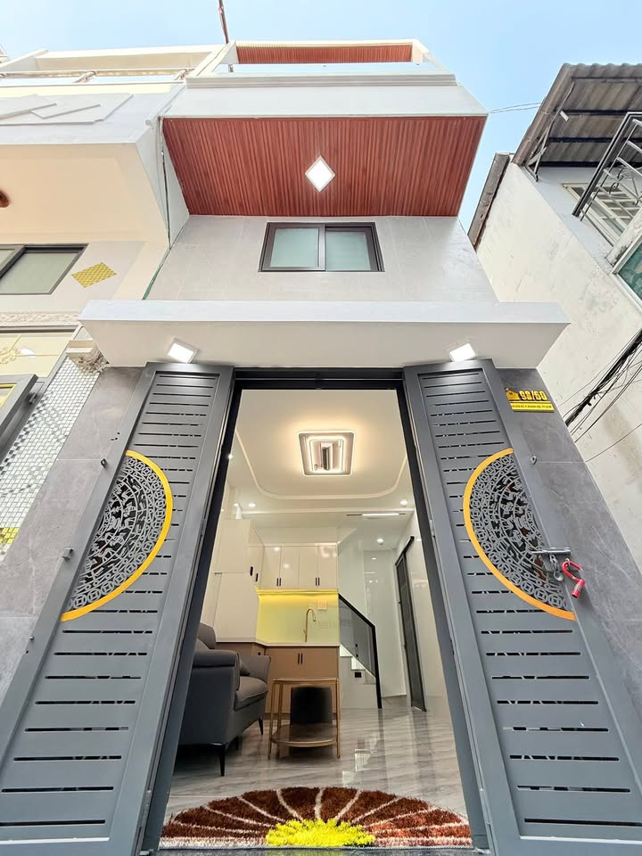 Nhà phố Đoàn Văn Bơ, Q4 - 21.5m² giá 4.5 tỷ - Sẵn sàng vào ở ngay!