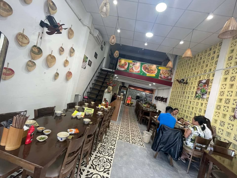 Quán ăn cho thuê mặt tiền đường Trường Chinh, Quy Nhơn - Giá thuê chỉ 15 triệu/tháng!