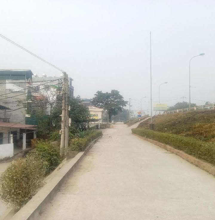 Nhà mặt phố Liên Mạc, quận Từ Liêm, 59m² giá 7,9 tỷ - Lô góc ô tô tránh, view Sông Hồng thoáng mát!