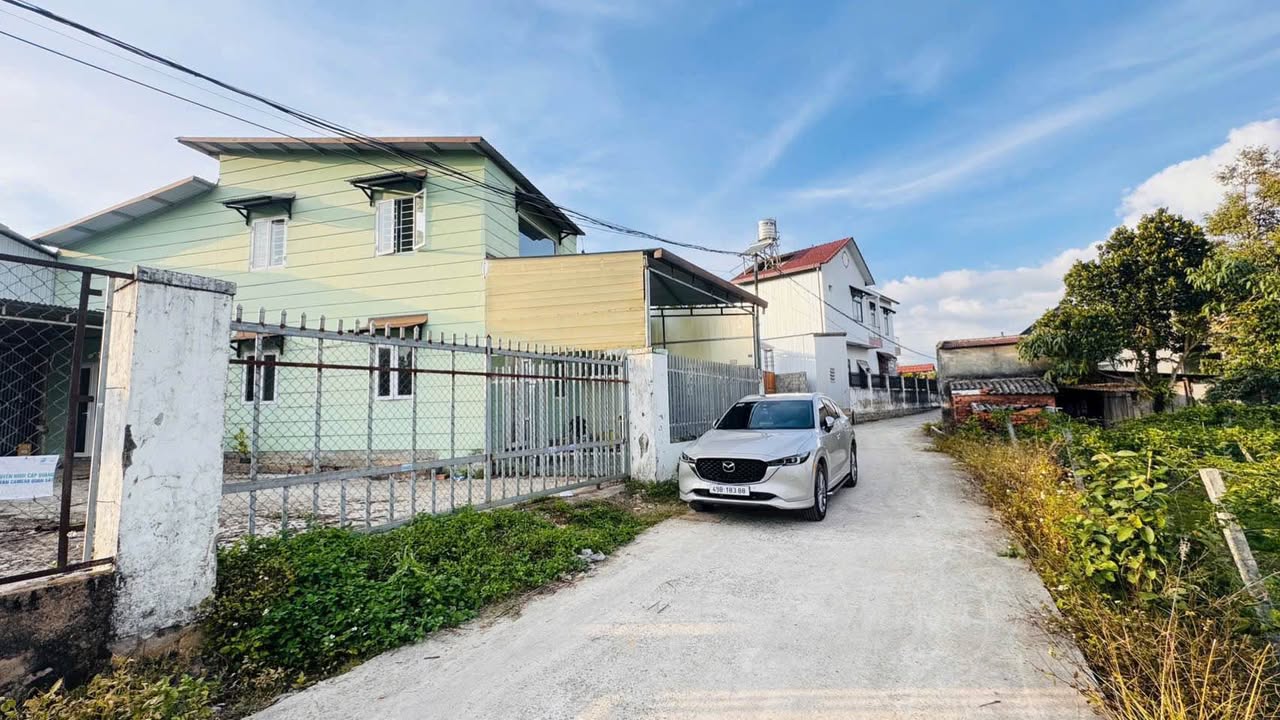 Nhà hẻm Thi Sách, Bảo Lộc 602m² giá 2,5 tỷ - Tiện nghi hoàn hảo cho gia đình!