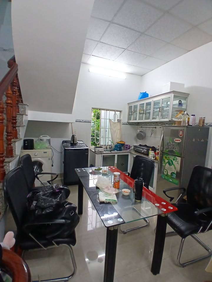 Nhà lầu mới xây, hẻm ô tô đường Nguyễn Hội 97m² giá 2.8 tỷ - Sẵn sàng vào ở!