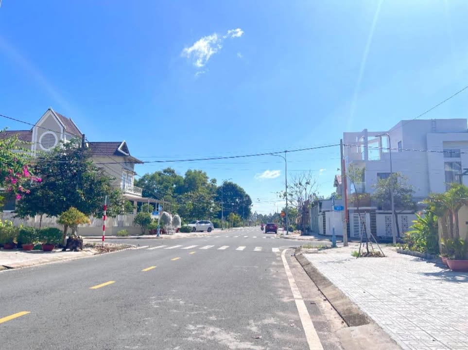 Đất thổ cư mặt tiền Nguyễn Văn Bạch, Tây Ninh 150m² - Vị trí đẹp, tiện ích đầy đủ!