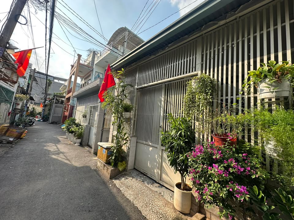 Nhà Hiệp Phú Thủ Đức 67m² giá 4.75 tỷ - Gần Vincom tiện lợi!