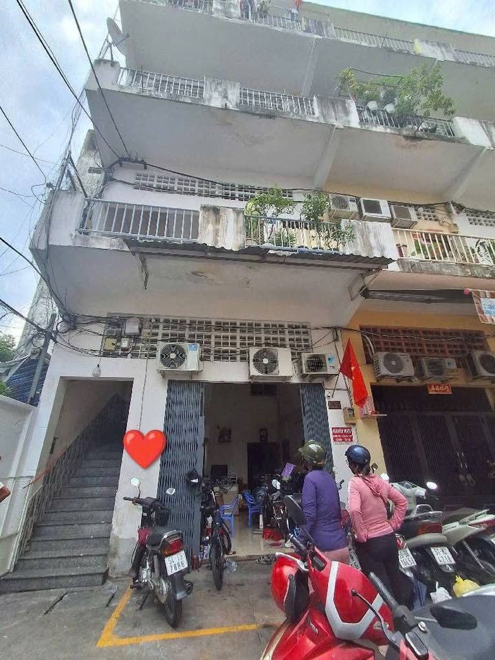 Chung cư tầng trệt Trần Hưng Đạo, Quận 5, 107m² giá 5.1 tỷ - Chính chủ bán nhanh!