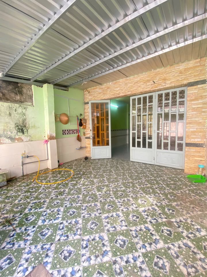 Nhà nguyên căn cho thuê tại Huỳnh Tấn Phát, Nhà Bè 105m² - Sân đậu xe thoải mái!