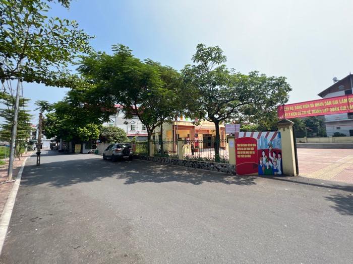 Đất Gia Lâm 45m² giá 3 tỷ - Lô góc, ô tô đỗ cửa