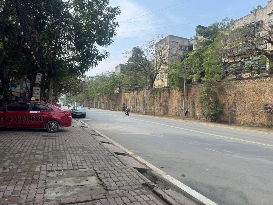 Bán đất Hòa Bình 193m² giá 6 tỷ - Vị trí đẹp, tiềm năng kinh doanh cao!