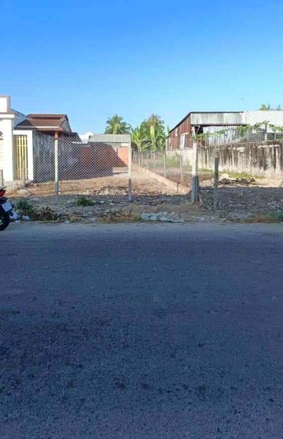 Đất mặt tiền đường Nguyễn Chí Thanh, Rạch Giá 162m² giá 1.8 tỷ - Pháp lý rõ ràng, đầu tư sinh lời!