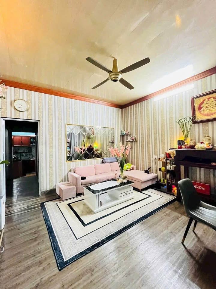 Căn nhà phố Việt Hoà, TP Hải Dương 50.8m² giá 1.1 tỷ - Sổ hồng chính chủ, sẵn sàng vào ở!