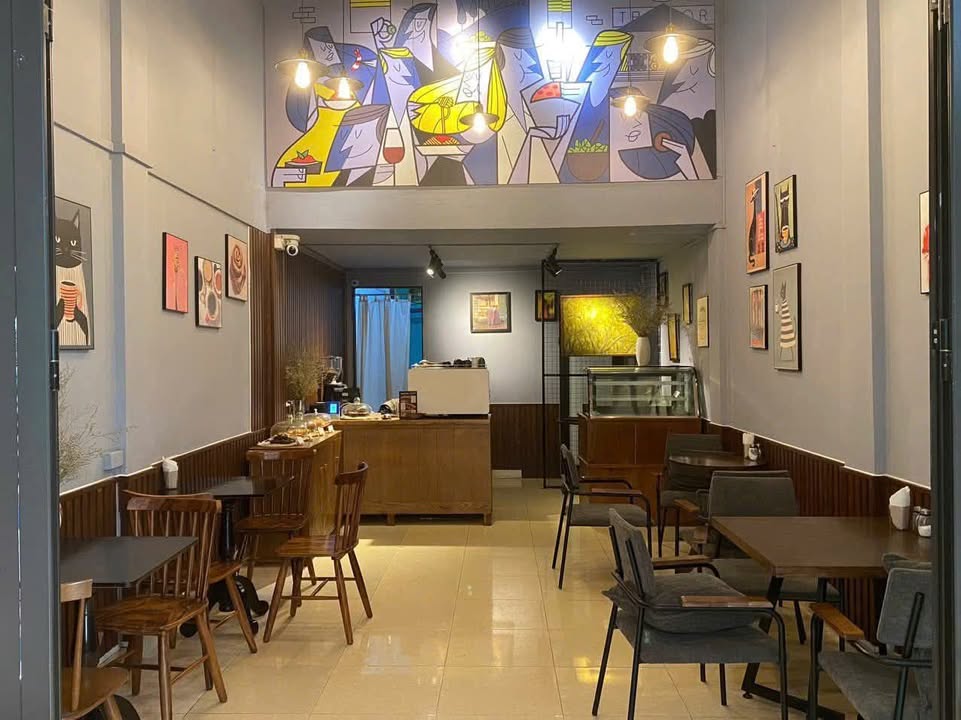 Cho thuê cửa hàng mặt phố Lý Thái Tổ, Hoàn Kiếm, 22m² giá 20 triệu - Kinh doanh sầm uất!