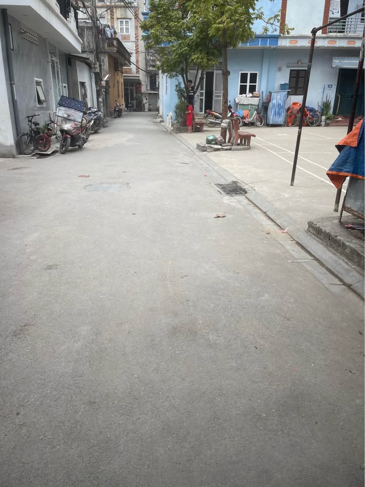 Nhà phố Hải Bối Đông Anh 34m² giá 1.7 tỷ - Ô tô đỗ cửa, gần cầu Thăng Long!