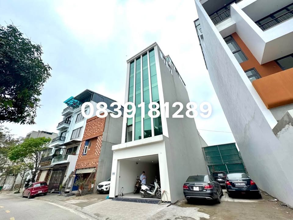 Đất đấu giá Giang Biên 77m² giá 10 tỷ - Cơ hội đầu tư hiếm có!
