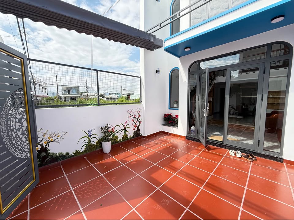 Nhà 2 tầng đường Khái Tây 1, Đà Nẵng 100m² giá 4 tỷ - Full nội thất, gần làng đại học!