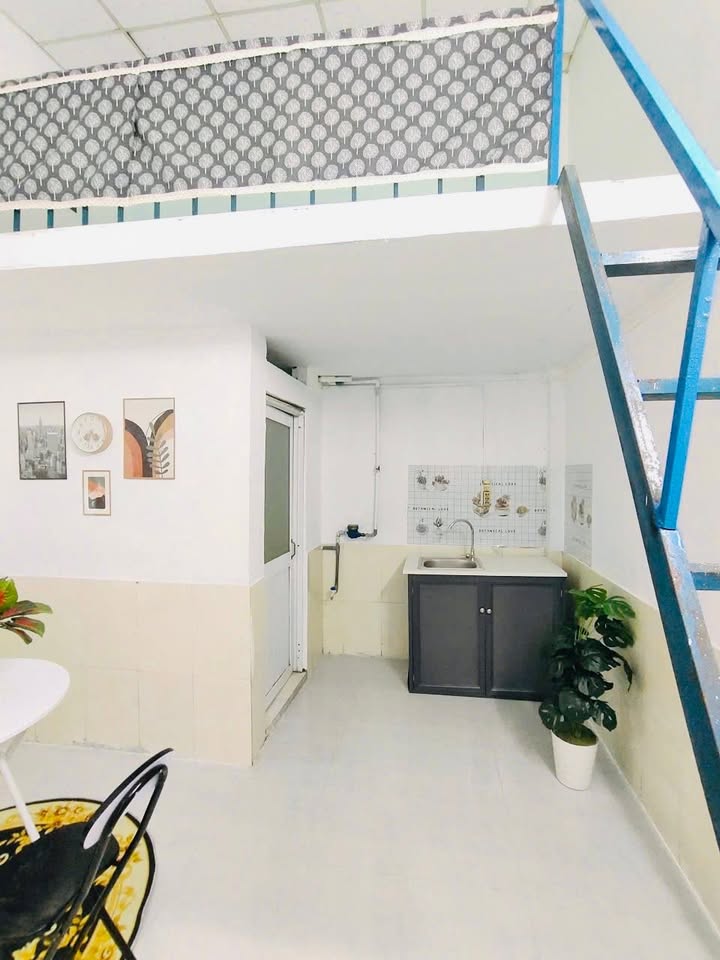 Phòng cho thuê tại Dĩ An 20m² - Thuận tiện di chuyển Thủ Đức!