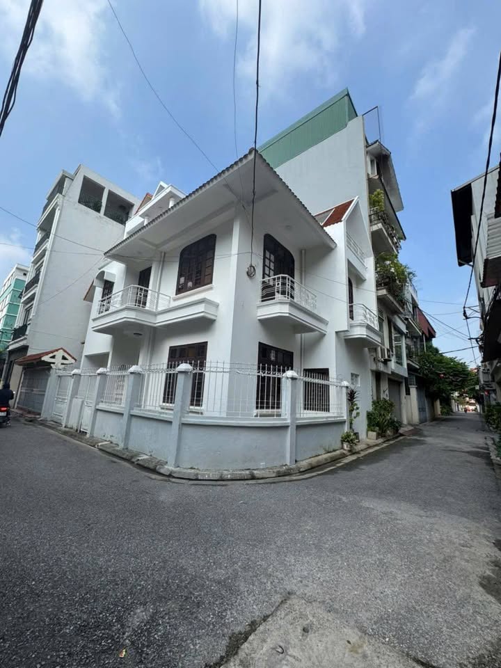 Nhà riêng cho thuê nguyên căn góc 2 mặt đường ô tô Nguyễn Sơn, Long Biên 110m² - Phù hợp mọi mô hình kinh doanh