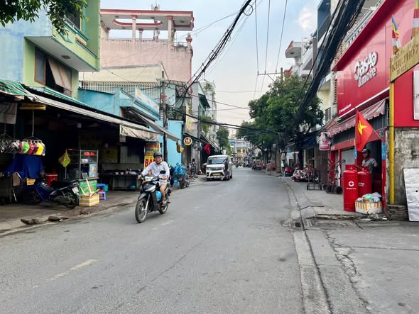 Nhà phố Phường 10 Tân Bình 62m² giá 6.55 tỷ - Pháp lý chuẩn, sẵn sàng vào ở!