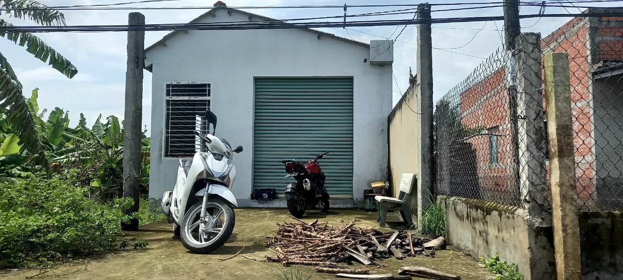 Nhà vườn Ấp 3 xã Lạc Tấn 981m² giá 2.15 tỷ - Đường xe hơi tới nhà!