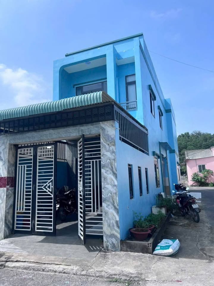 Nhà lầu ấp 7, An Phước, Long Thành 100m² giá 2.1 tỷ - Chính chủ bán gấp!