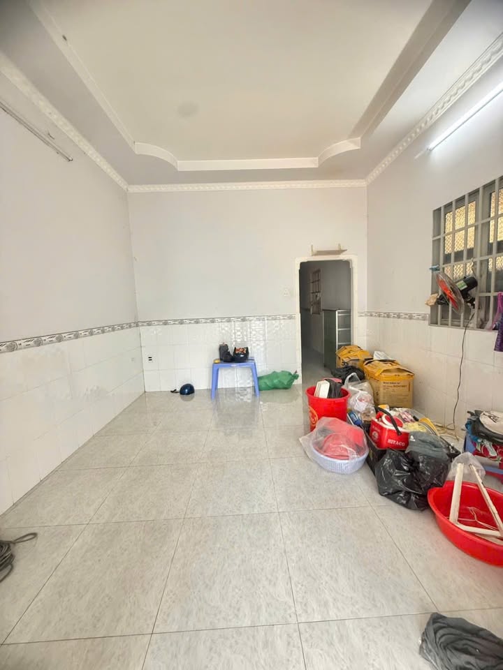 Nhà cấp 4 phường Phú Hữu 87m² giá 1.99 tỷ - Ô tô vào tận nhà!