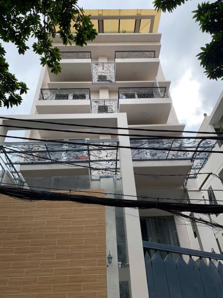 Bán Tòa CHDV Góc 2MT HXH Lý Chính Thắng, Quận 3 - Lợi nhuận trên 100 triệu/tháng!