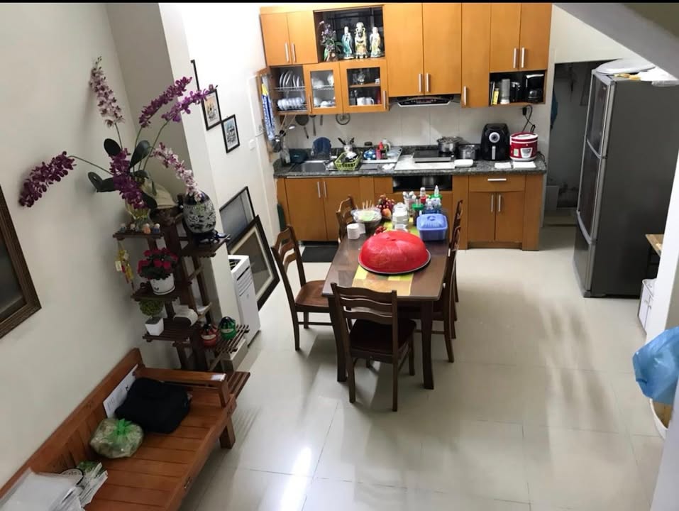 Nhà đẹp Trần Thái Tông Cầu Giấy 47m² giá 12.3 tỷ - Ô tô vào tận cửa!