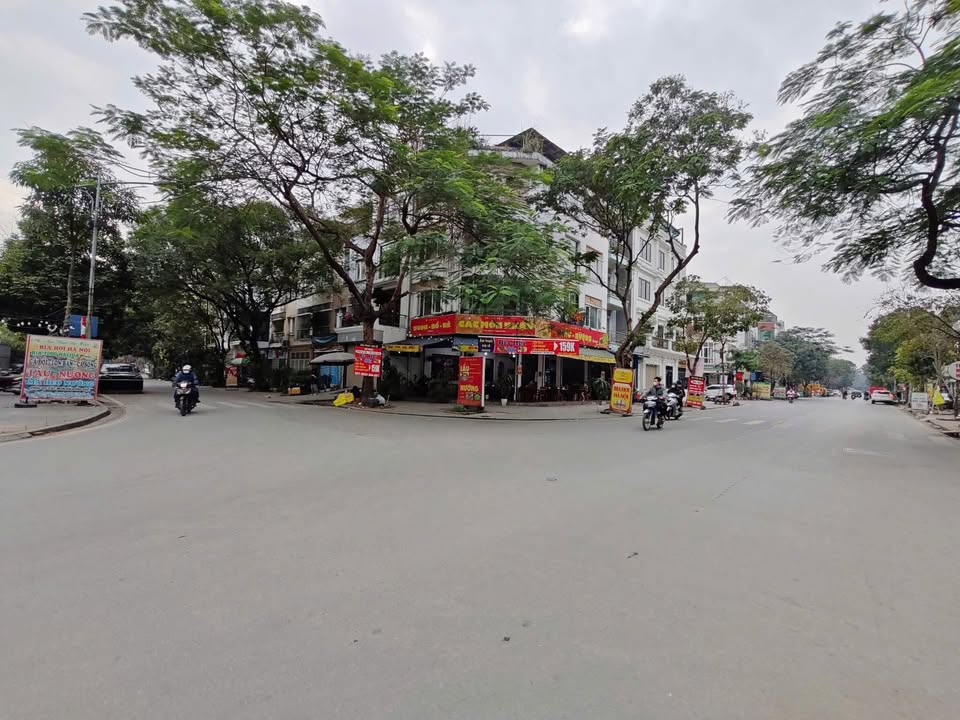 Townhouse liền kề Văn Phú 275m² giá thỏa thuận - Kinh doanh đỉnh cao!