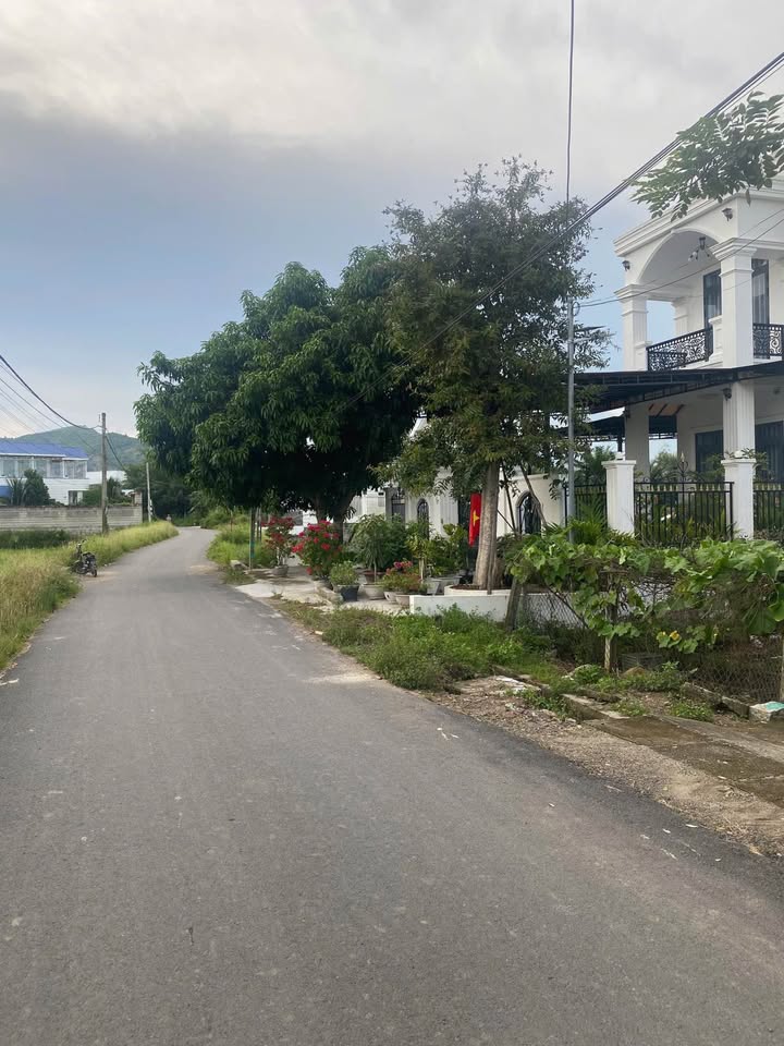 Đất nền xã Diên Điền, Diên Khánh 105m² giá 980 triệu - Sổ đỏ chính chủ, vị trí thuận lợi!