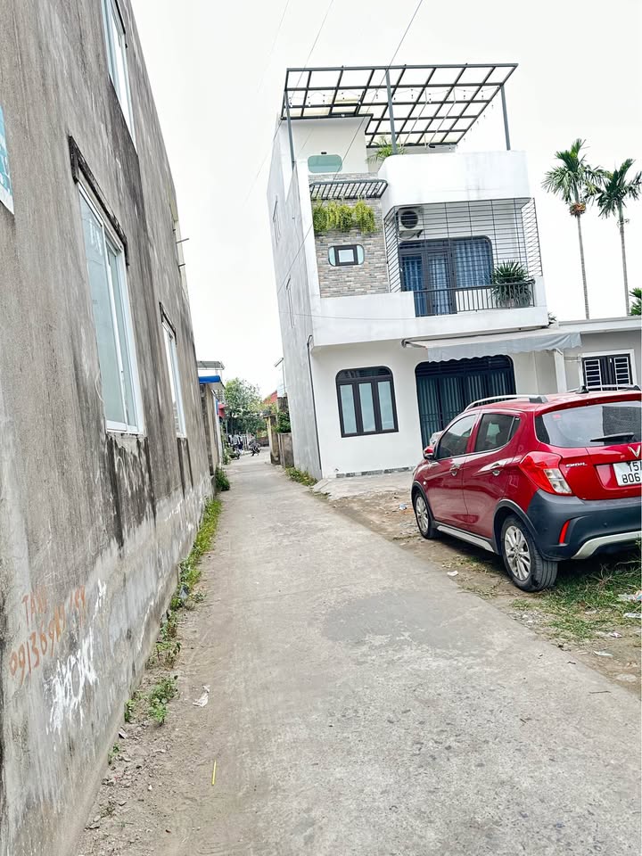 Đất nền Nam Sơn An Dương 92m² giá 1,65 tỷ - Ngõ thông, tiện ích đầy đủ!