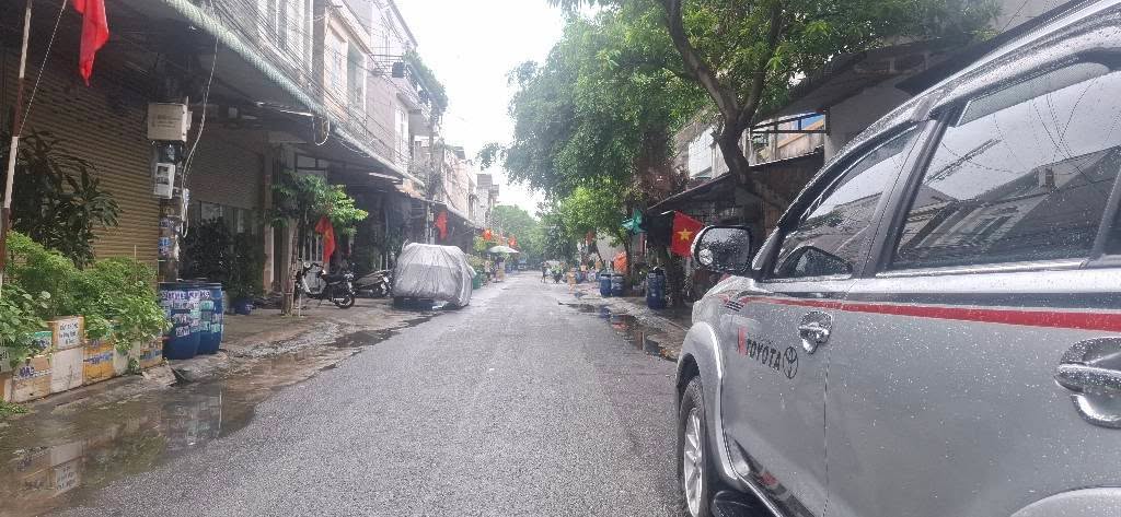 FrontHouse Dĩ An 150m² giá 8.99 tỷ - Đang có thu nhập từ 12 phòng trọ!