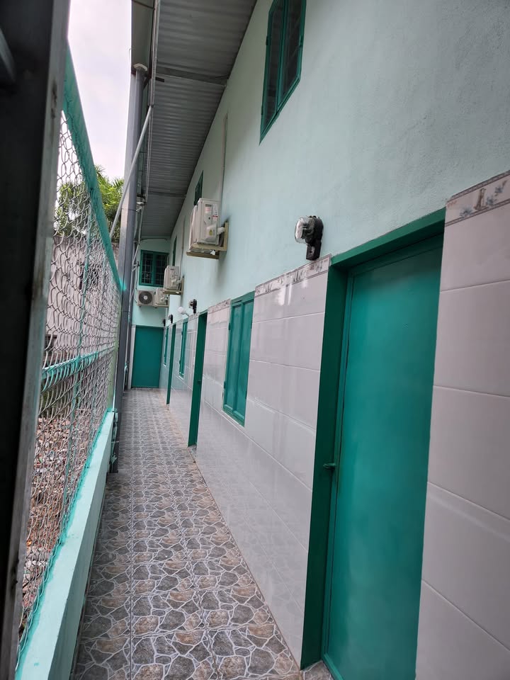 Phòng trọ Đông Hòa Dĩ An - Diện tích rộng, máy lạnh mát mẻ!