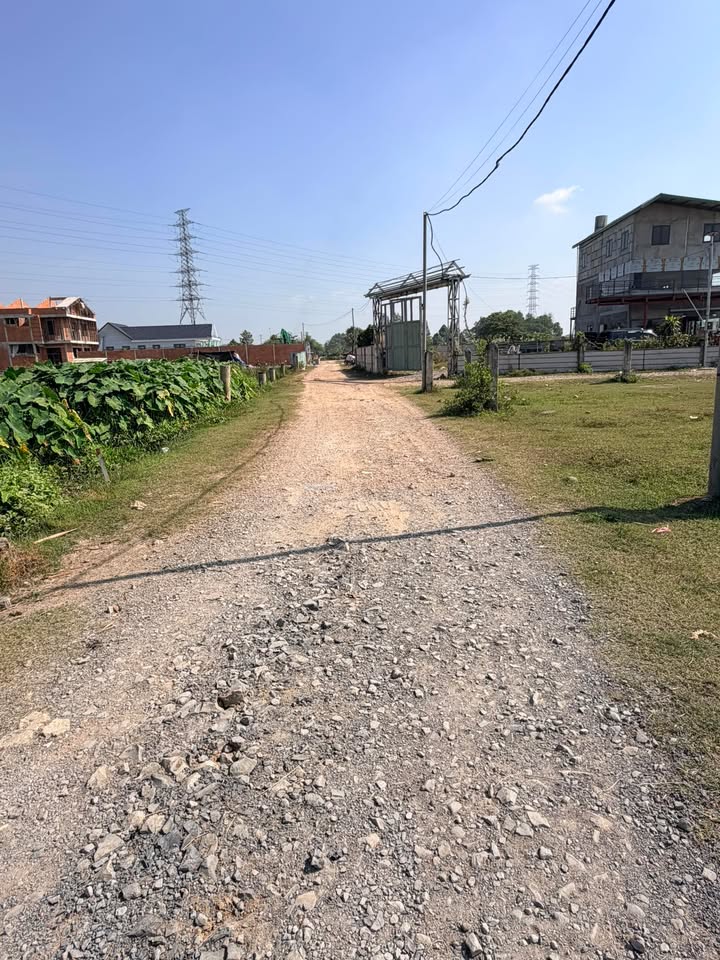 Đất Tân Bình Dĩ An 938m² chỉ 5 tỷ - Cơ hội đầu tư không thể bỏ qua!