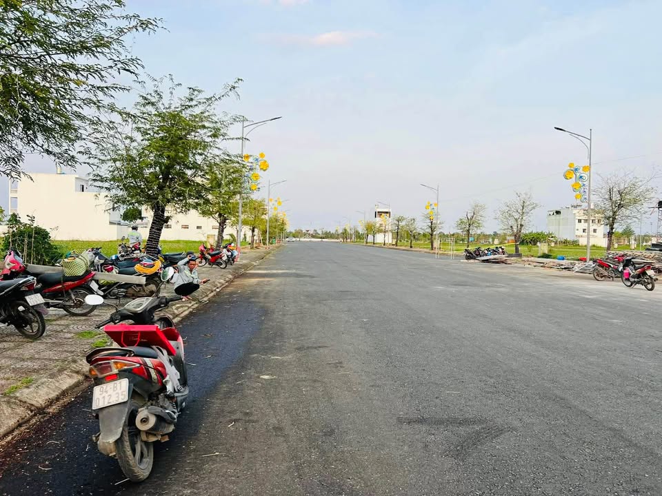 Đất nền mặt tiền Tuyến 20 Khu đô thị Happy Home Cà Mau 150m² giá 2.2 tỷ - Cơ hội đầu tư tuyệt vời!