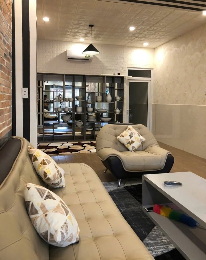 Nhà mặt tiền đường Số, phường Phước Bình, 90m² giá 10 tỷ - Vị trí đắc địa gần trường học!