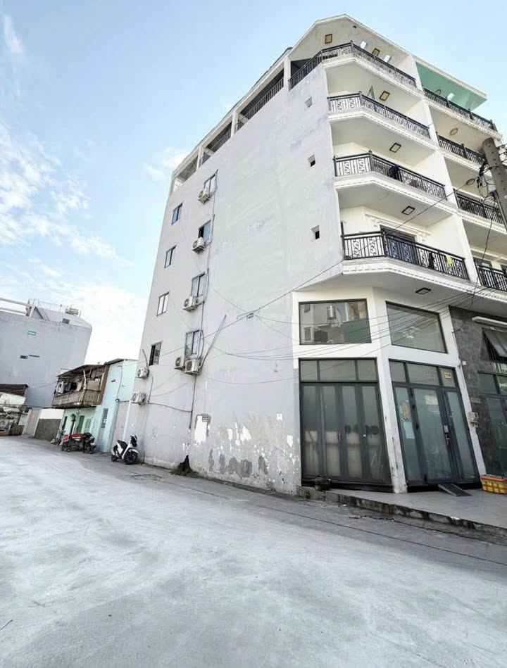 Đất Hòa Bình Quận 11 100m² giá 9.5 tỷ - Hẻm rộng 8m, nở hậu