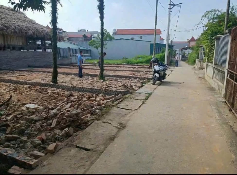 Đất nền Ngõ 8 Hoàng Quốc Việt, Phúc Yên 70m² giá 1.8 tỷ - Sổ đỏ chính chủ ngay!