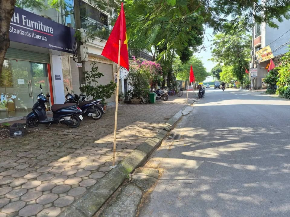 Lô đất 60m² mặt ngõ 303 Phúc Lợi - Vị trí kinh doanh đắc địa