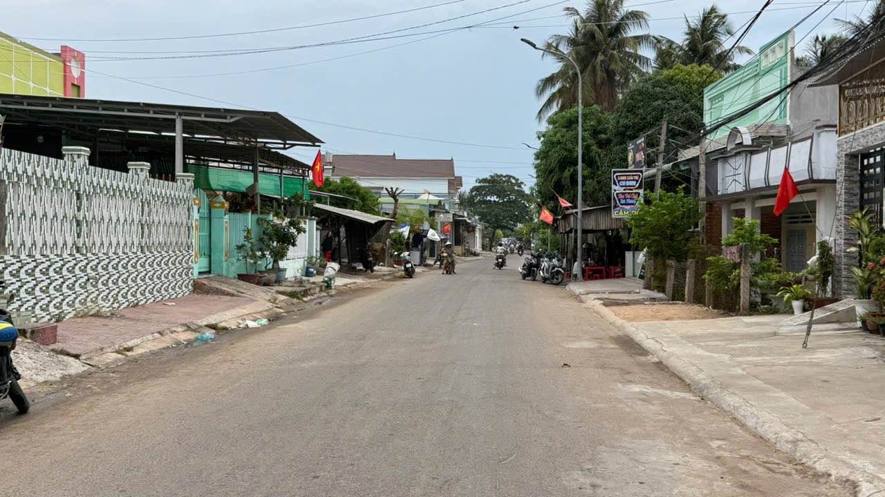 Đất thổ cư 264m² mặt tiền đường nhựa Phan Rí Cửa giá 3 tỷ - Hướng Đông mát mẻ quanh năm!