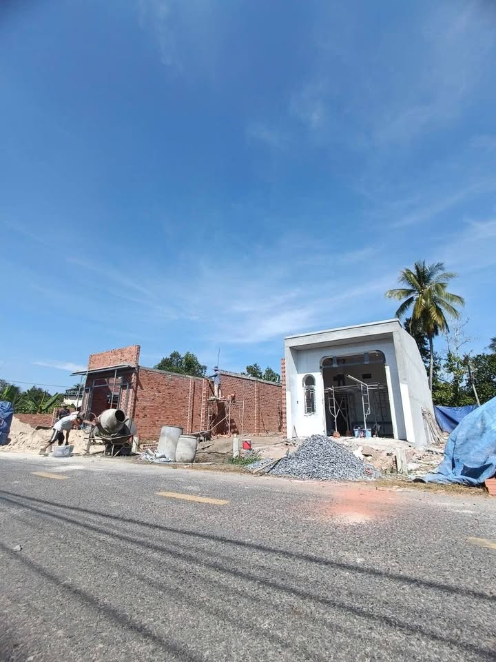 Nhà Hẻm 28 Trần Phú, Hòa Thành 81m² giá 990 triệu - Sổ hồng chính chủ!