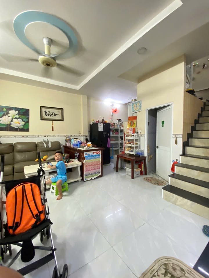 Nhà mới 2,5 tấm hẻm 4m Ông Ích Khiêm, Quận 11 - Giá chỉ 5,1 tỷ thương lượng!