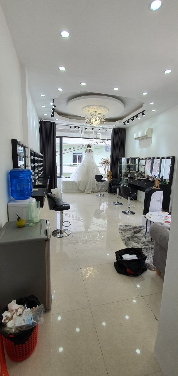 Nhà mặt tiền Lê Quang Sung, P6, Q11, 48m² giá 10.8 tỷ - Kinh doanh sầm uất!