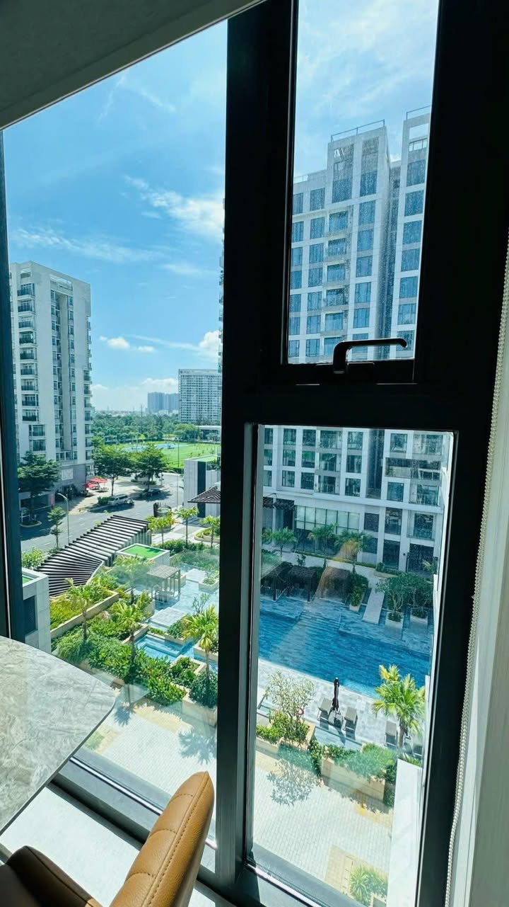 Căn hộ Cardinal Court Phú Mỹ Hưng 78m² giá 11.15 tỷ - Căn góc 2 mặt thoáng, view hồ bơi