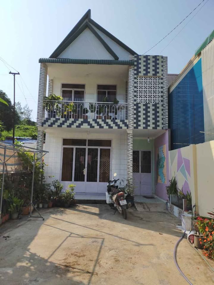 Nhà bán gấp tại Bảo Lộc, Lâm Đồng 122.55m² giá 3 tỷ - Đường Quốc lộ 20 thuận lợi kinh doanh!