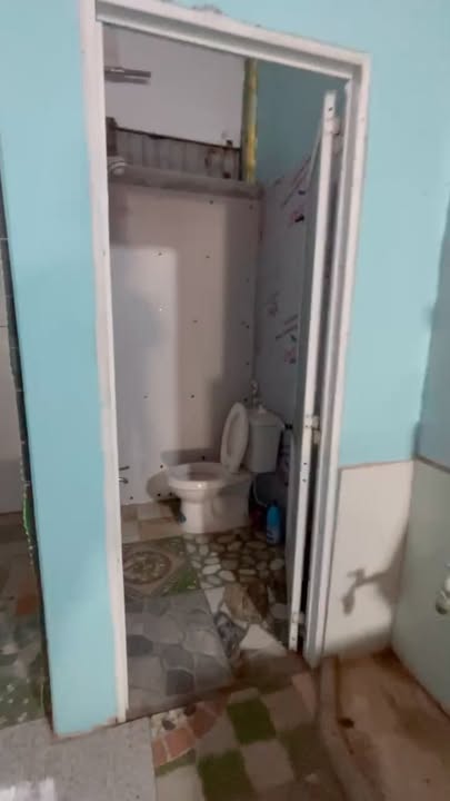 Nhà cho thuê mặt tiền Kinh Dương Vương, 95m² chỉ 8 triệu - Vị trí kinh doanh đắc địa!