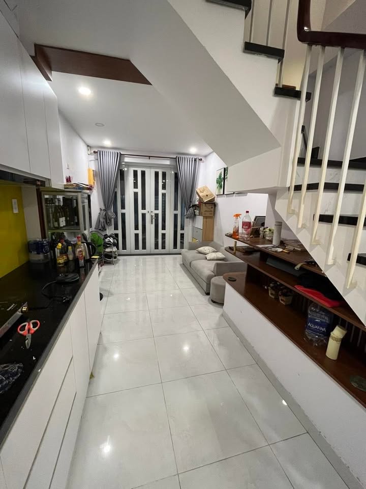 Nhà hẻm xe hơi 28m² Phường 12, Bình Thạnh giá 5.2 tỷ - Thiết kế hiện đại, sổ hồng chính chủ!