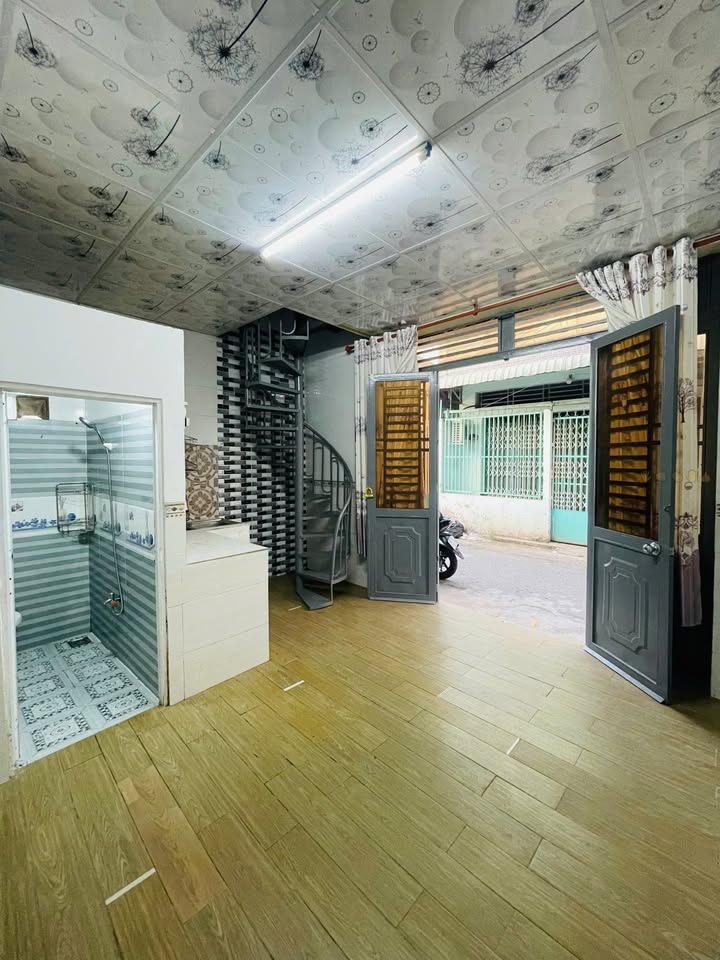 Nhà cho thuê hẻm 216 Tầm Vu, 2 tầng, giá 2.8 triệu - Phù hợp cho gia đình và sinh viên!