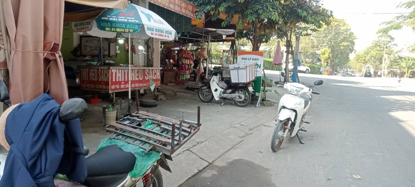 Nhà lô góc Tân Đông Hiệp 80m² giá 5 triệu - Kinh doanh thuận lợi!